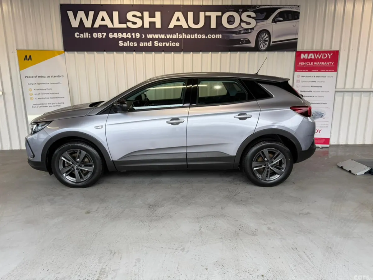 Opel Grandland MPV, Diesel, 2022, Grey
