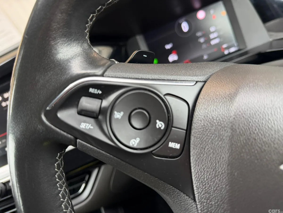 Opel Grandland MPV, Diesel, 2022, Grey