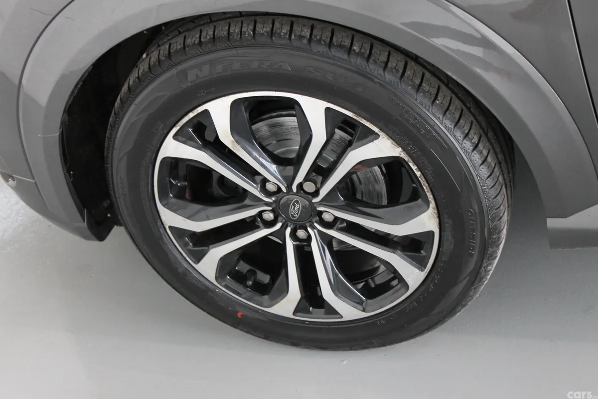 Ford Puma MPV, Petrol Hybrid, 2021, Grey