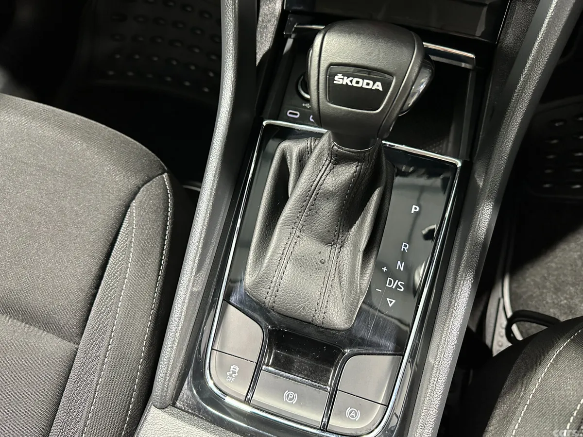 Skoda Karoq Estate/Jeep, Diesel, 2024, Grey