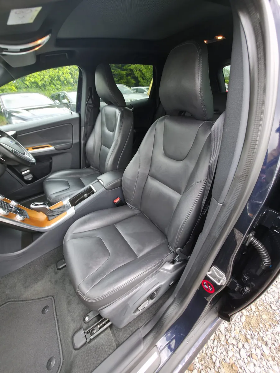 Volvo XC60 SUV, Diesel, 2017, Blue
