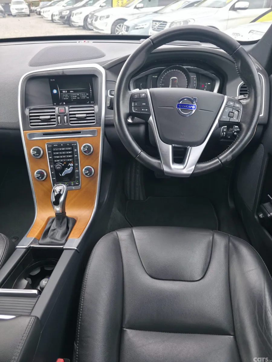 Volvo XC60 SUV, Diesel, 2017, Blue