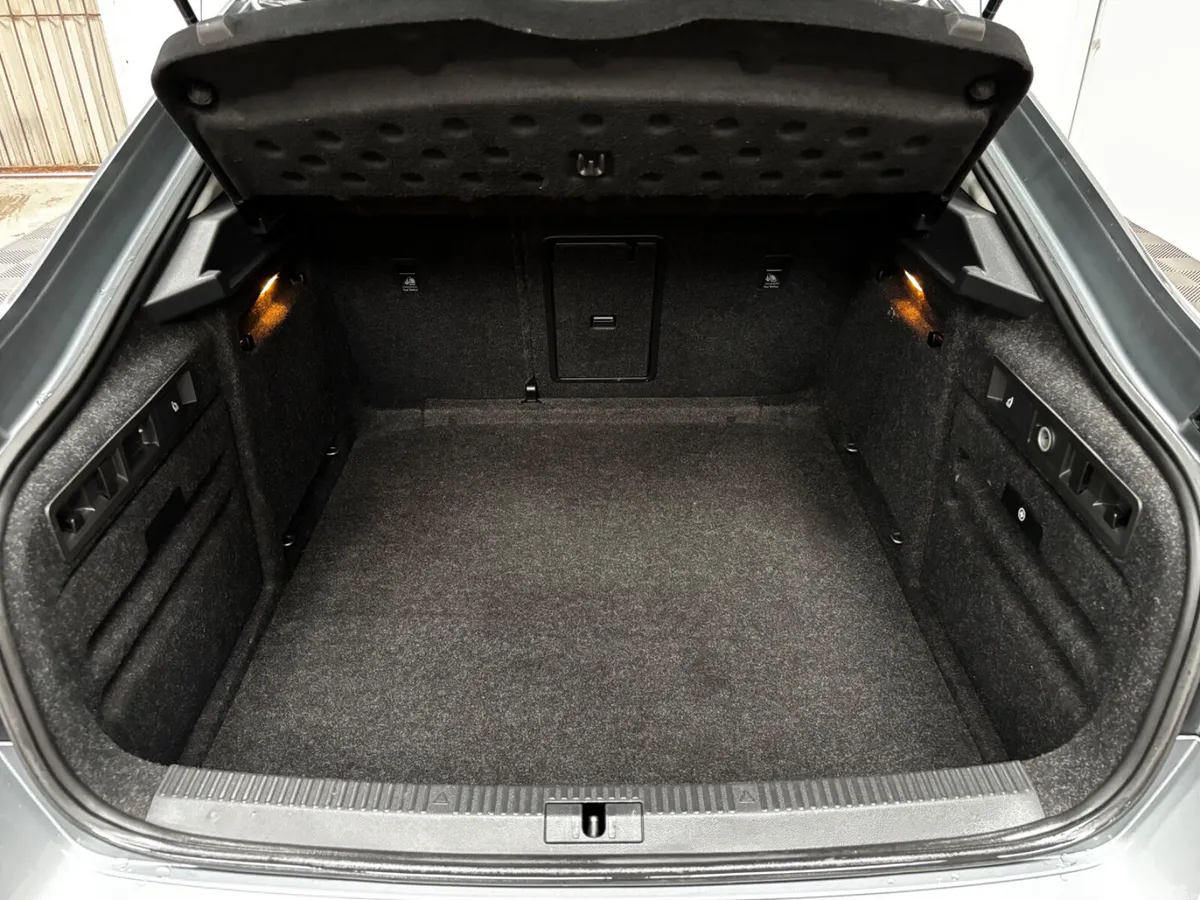 Skoda Superb Saloon, Diesel, 2016, Grey