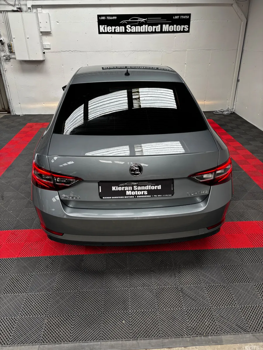 Skoda Superb Saloon, Diesel, 2016, Grey