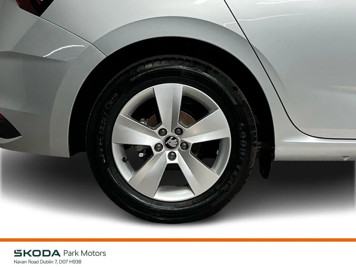 Skoda Scala Hatchback, Petrol, 2026, Silver