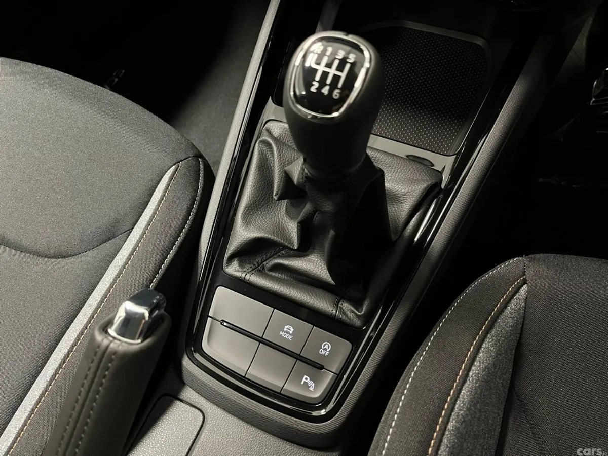 Skoda Scala Hatchback, Petrol, 2026, Silver