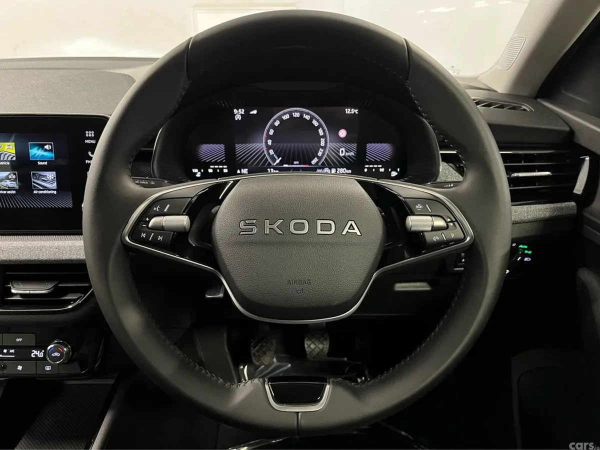 Skoda Scala Hatchback, Petrol, 2026, Silver