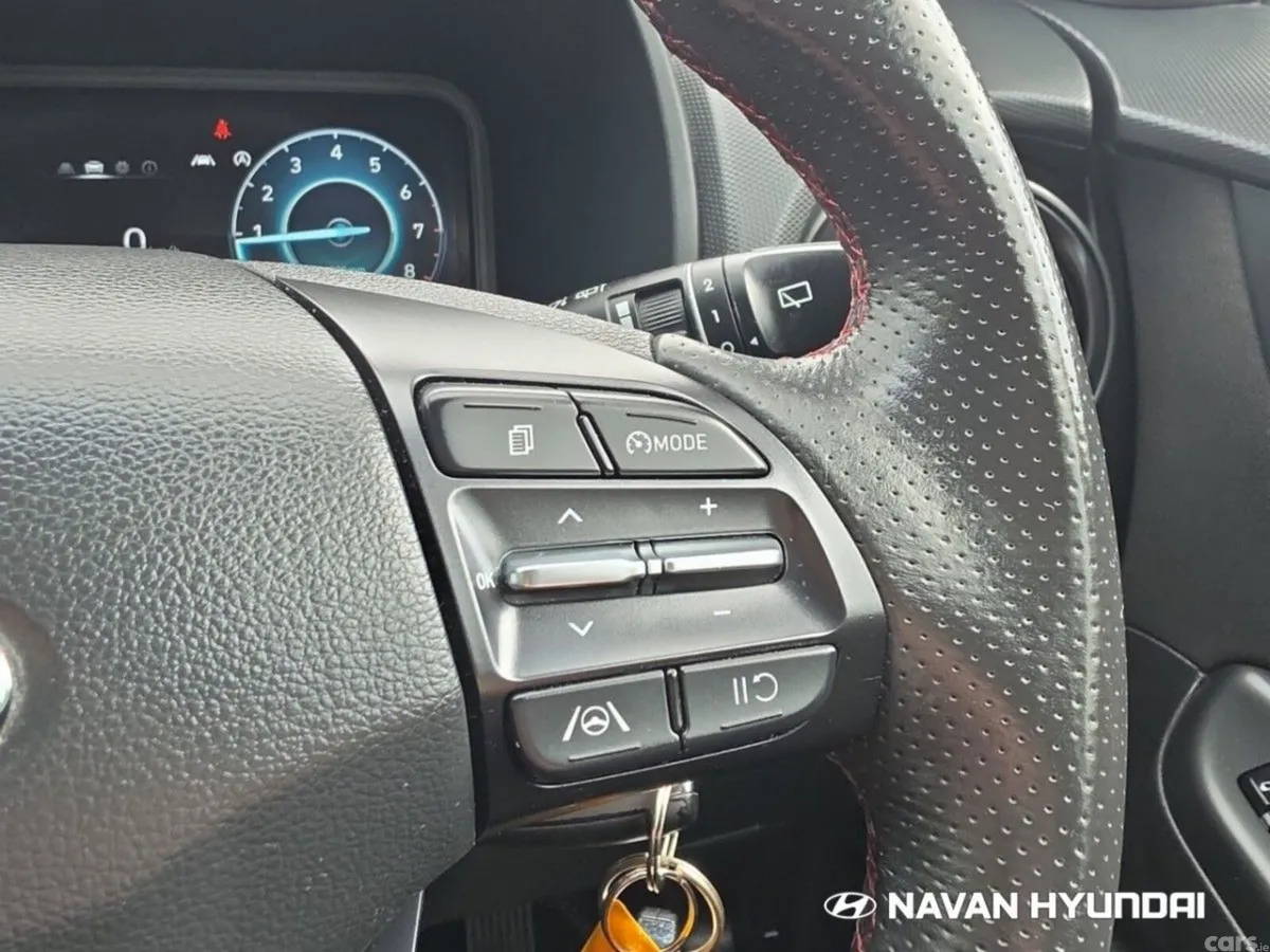 Hyundai KONA MPV, Petrol, 2022, Black