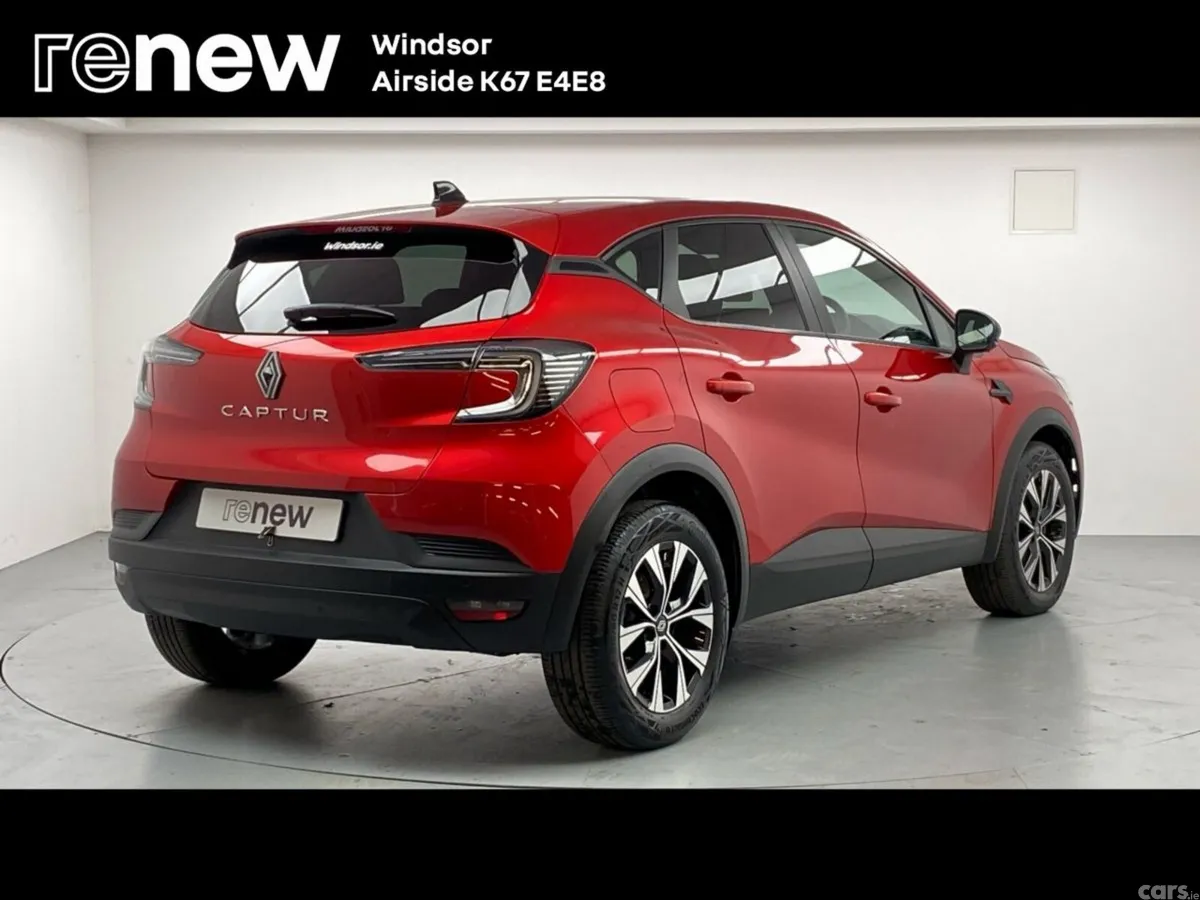 Renault Captur Hatchback, Petrol, 2025, Red