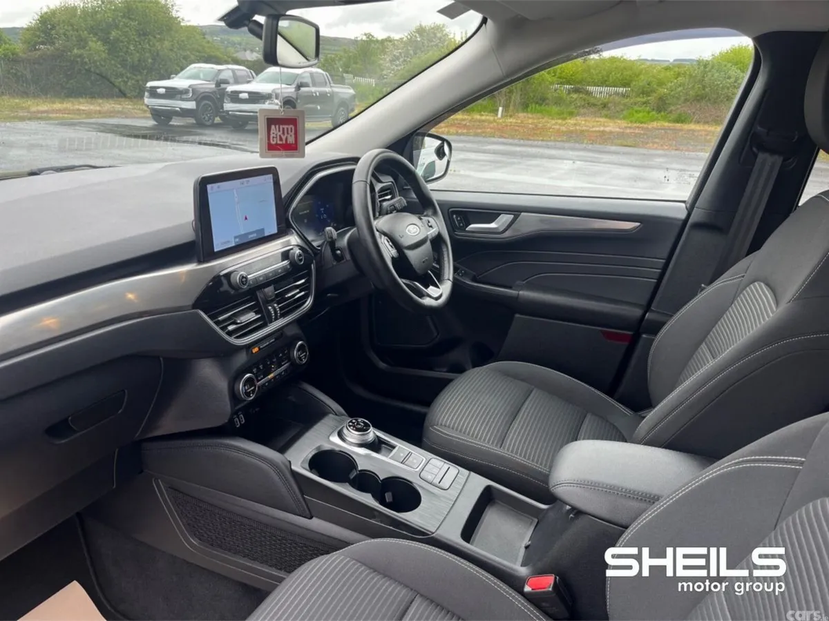 Ford Kuga SUV, Petrol Hybrid, 2022, Black