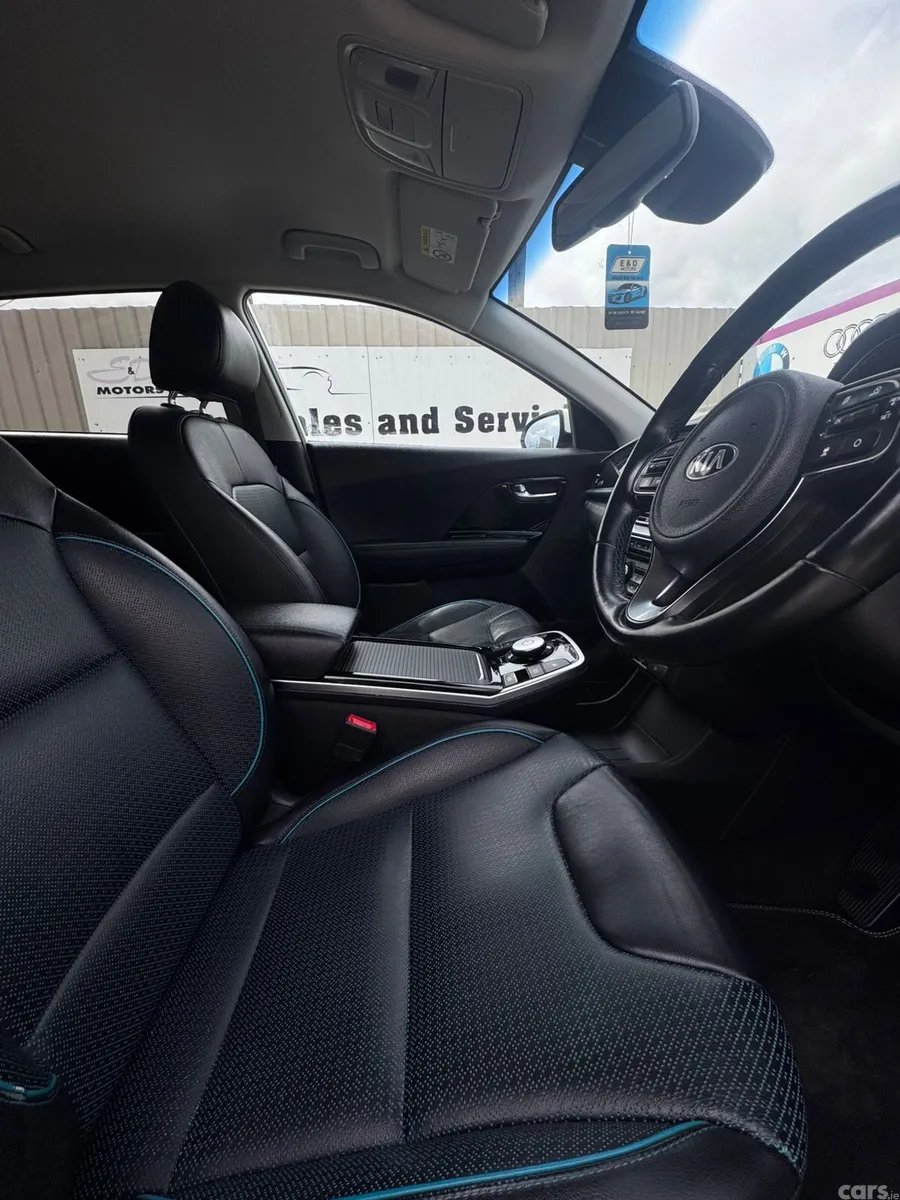 Kia e-Niro Estate/Jeep, Electric, 2021, White