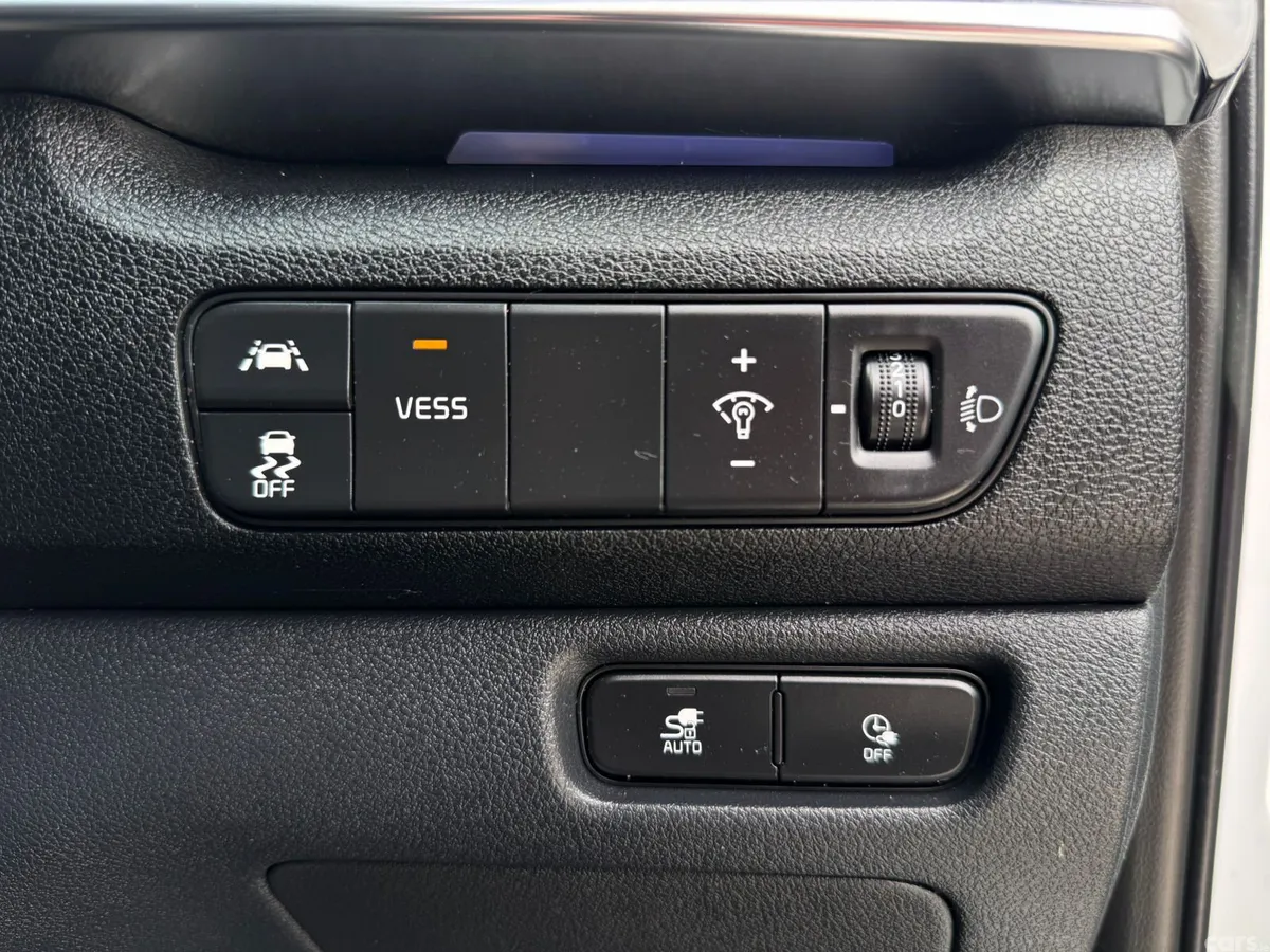 Kia e-Niro Estate/Jeep, Electric, 2021, White