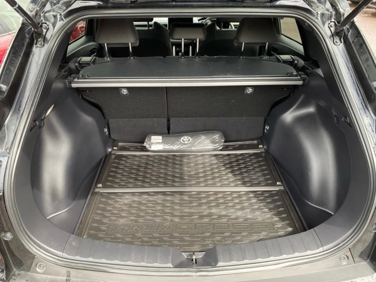 Toyota Corolla Cross SUV, Petrol Hybrid, 2024, Black