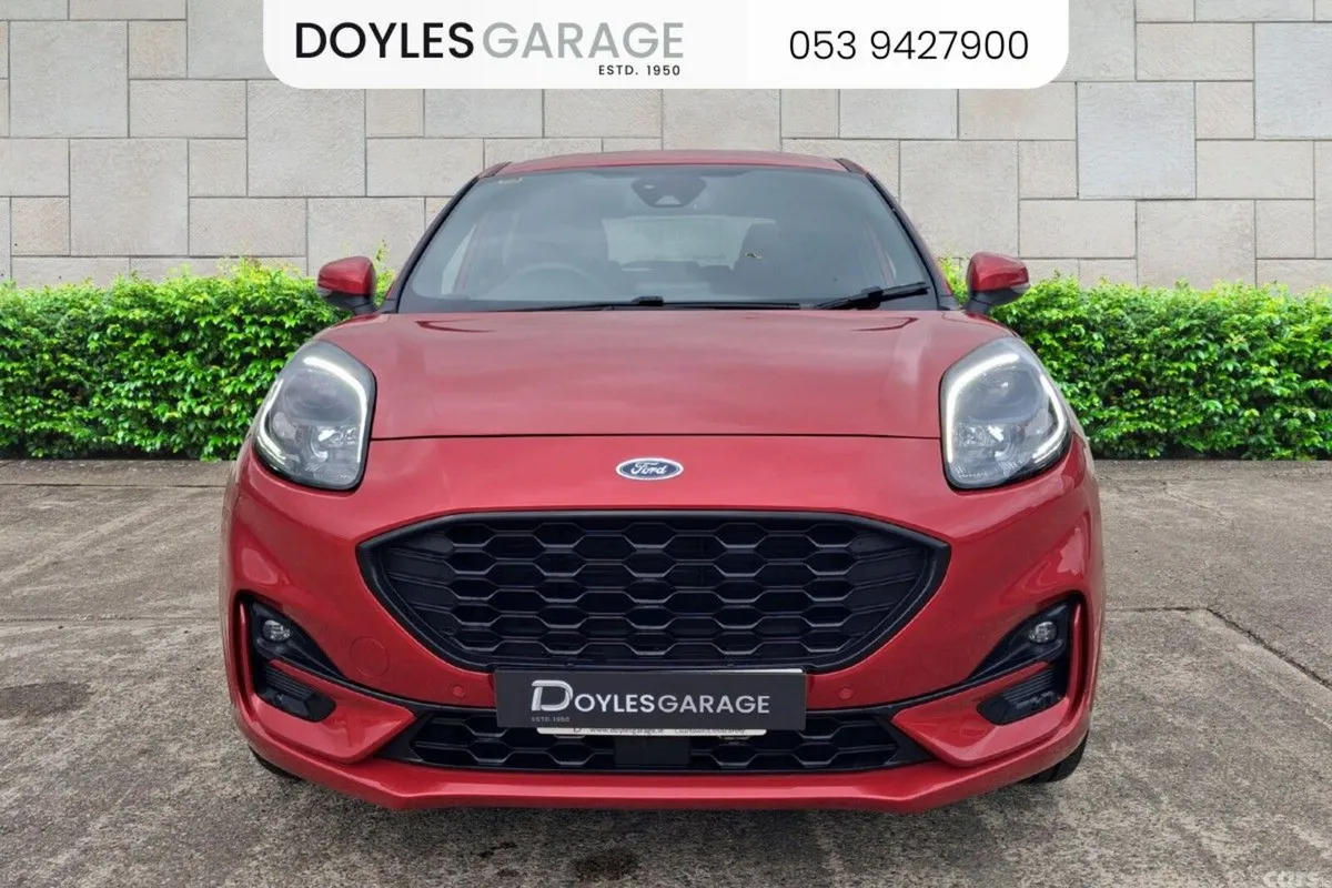 Ford Puma SUV, Petrol Hybrid, 2023, Red