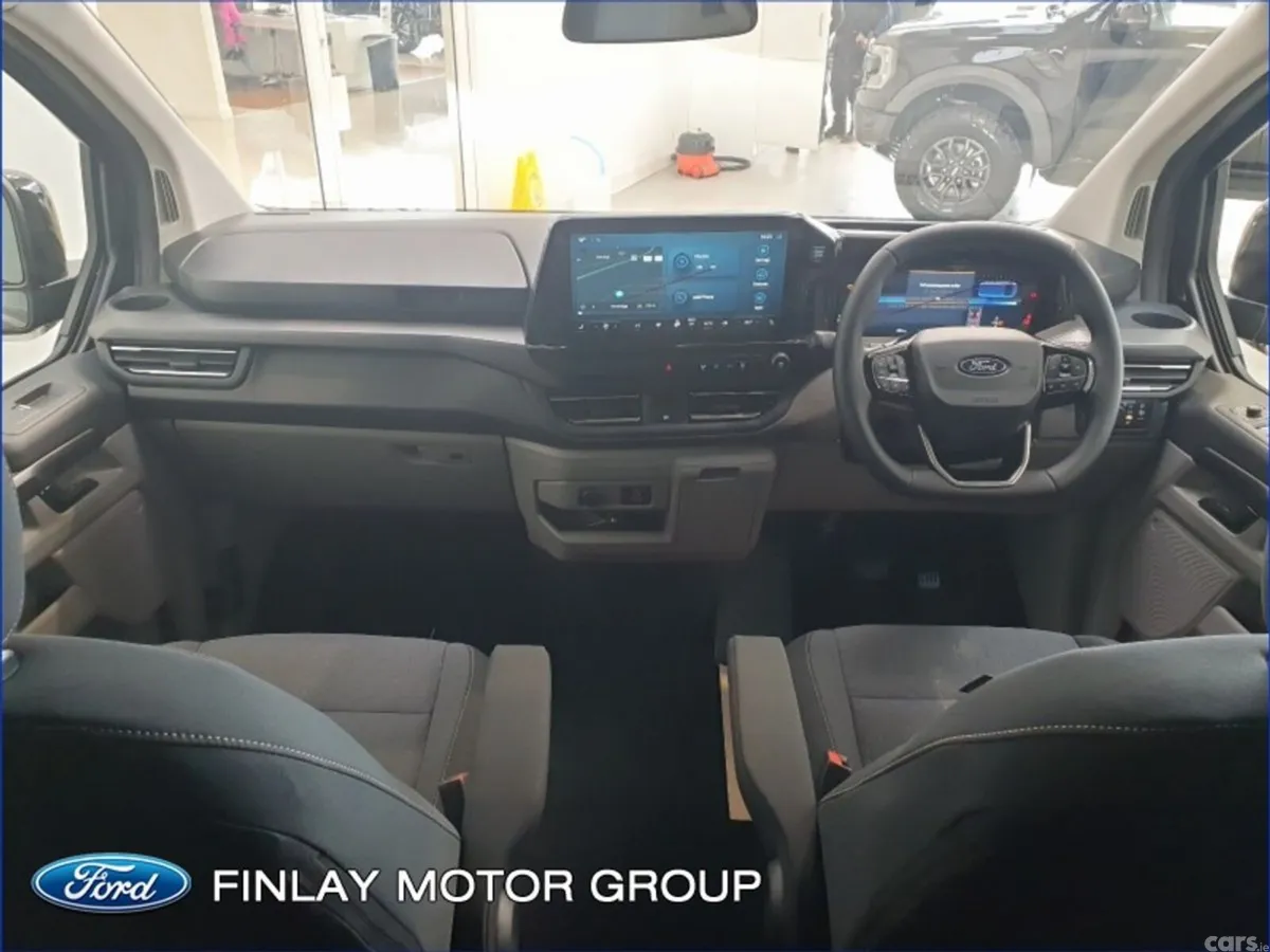 Ford Tourneo Custom MPV, Petrol Plug-in Hybrid, 2026, Black