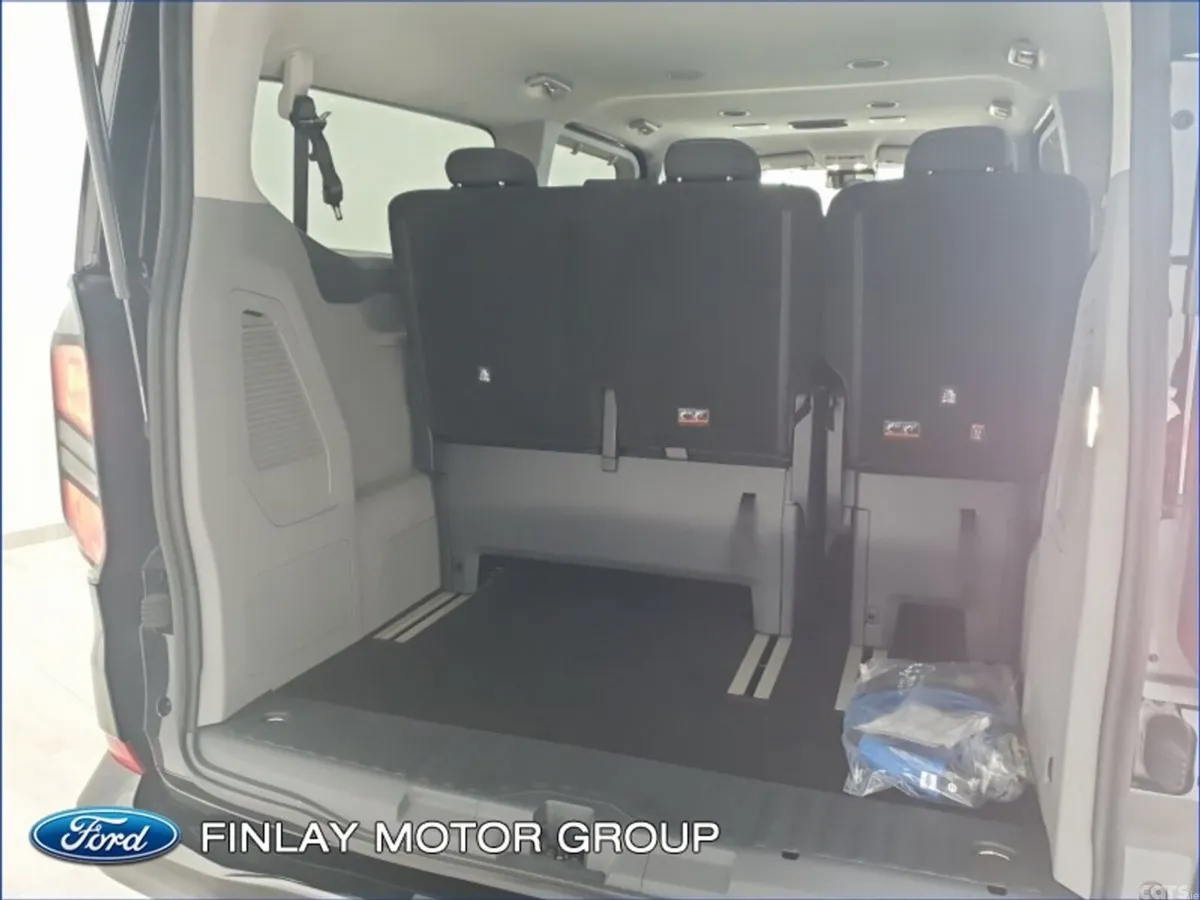 Ford Tourneo Custom MPV, Petrol Plug-in Hybrid, 2026, Black