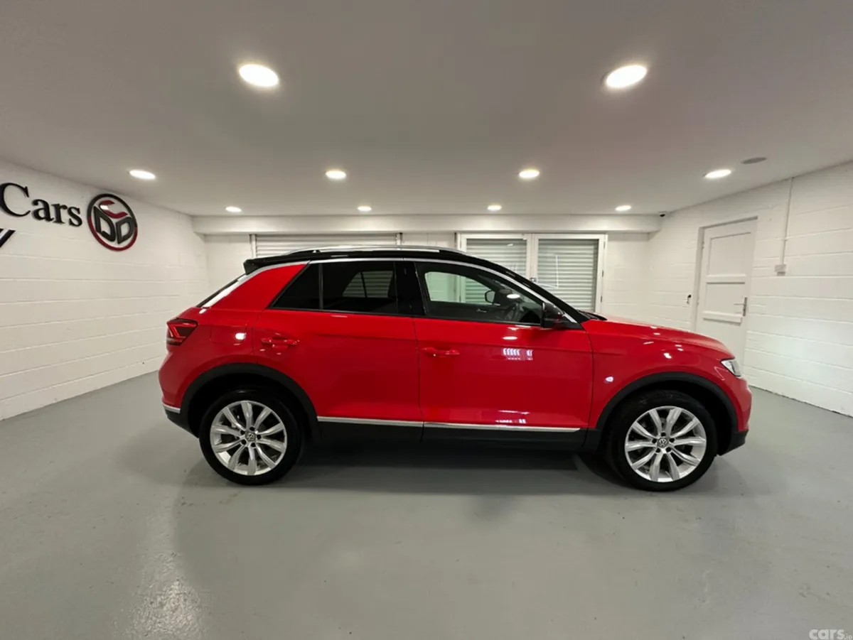 Volkswagen T-Roc SUV, Diesel, 2021, Red