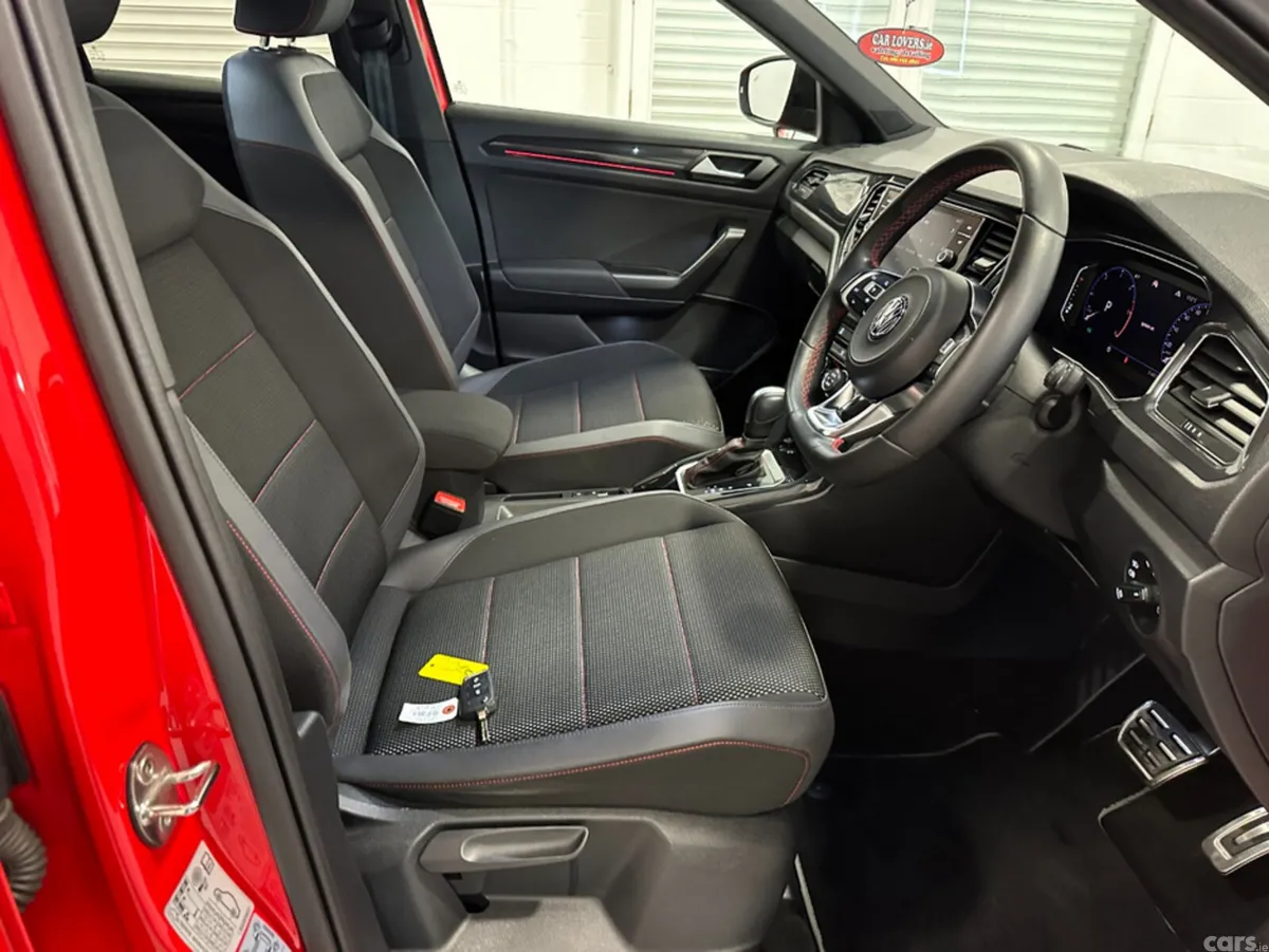 Volkswagen T-Roc SUV, Diesel, 2021, Red