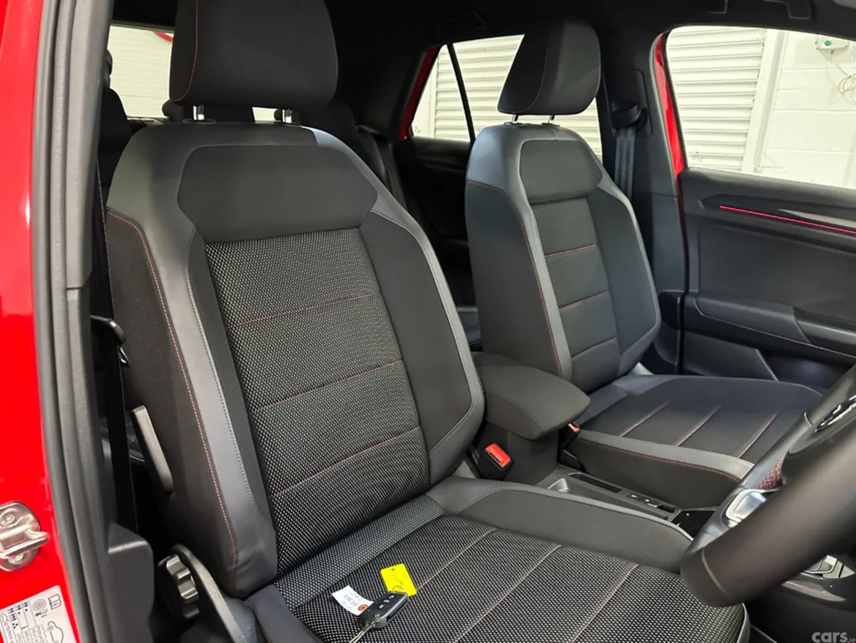 Volkswagen T-Roc SUV, Diesel, 2021, Red