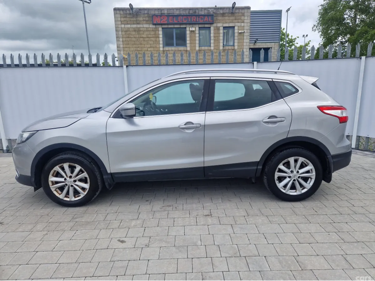 Nissan Qashqai MPV, Diesel, 2017, Grey
