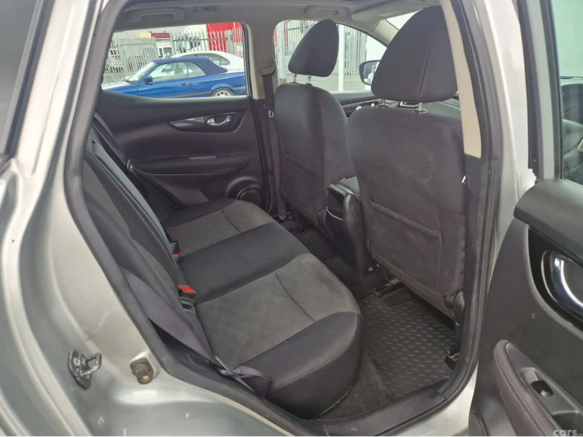 Nissan Qashqai MPV, Diesel, 2017, Grey