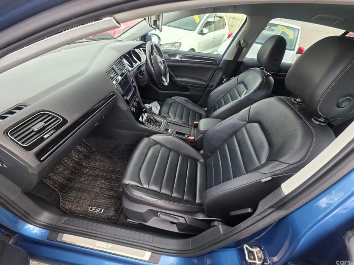 Volkswagen Golf Hatchback, Petrol, 2013, Blue