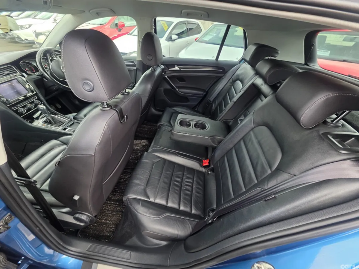 Volkswagen Golf Hatchback, Petrol, 2013, Blue
