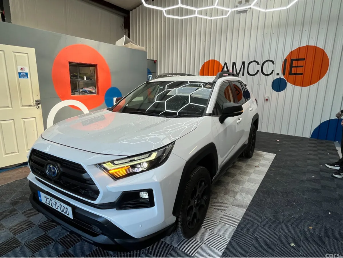 Toyota RAV4 SUV, Petrol Hybrid, 2023, White