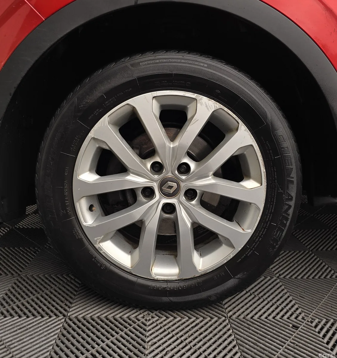 Renault Kadjar SUV, Diesel, 2016, Red