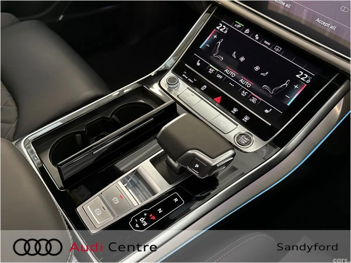 Audi Q7 SUV, Petrol Plug-in Hybrid, 2026, White