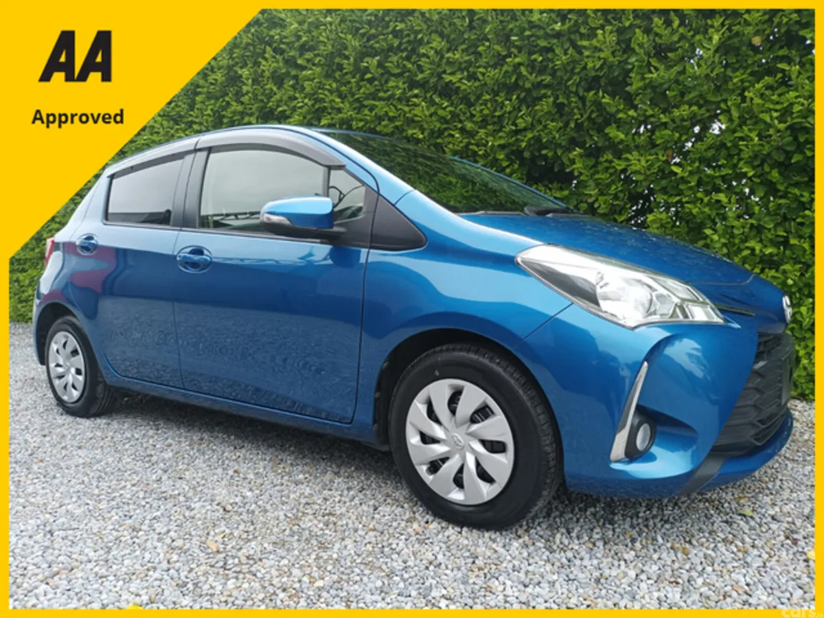 Toyota Yaris Hatchback, Petrol, 2018, Blue