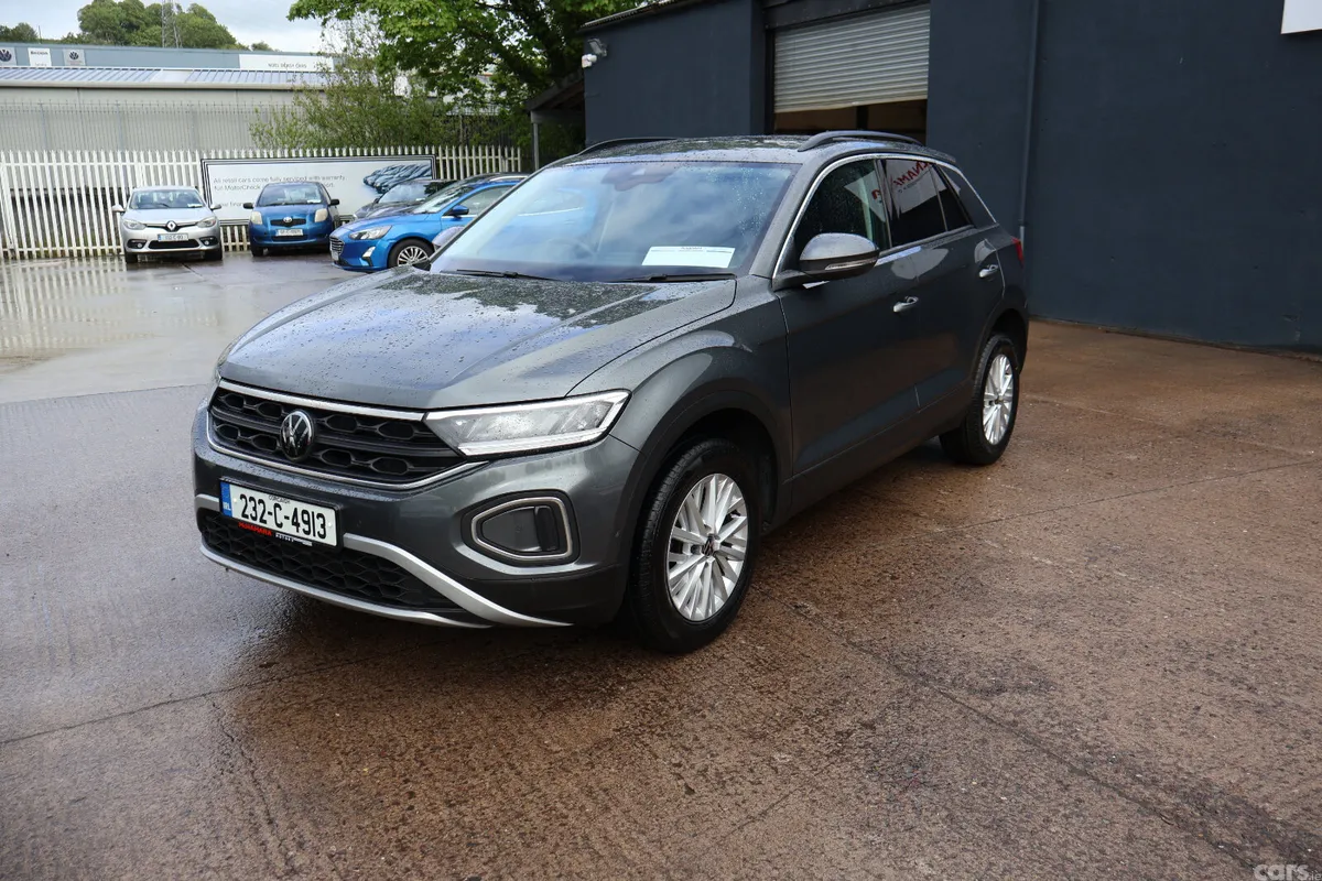 Volkswagen T-Roc SUV, Petrol, 2023, Grey