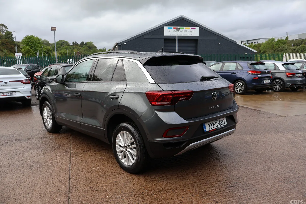 Volkswagen T-Roc SUV, Petrol, 2023, Grey