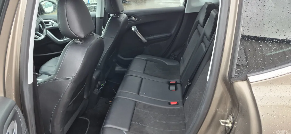 Peugeot 2008 MPV, Petrol, 2017, Grey