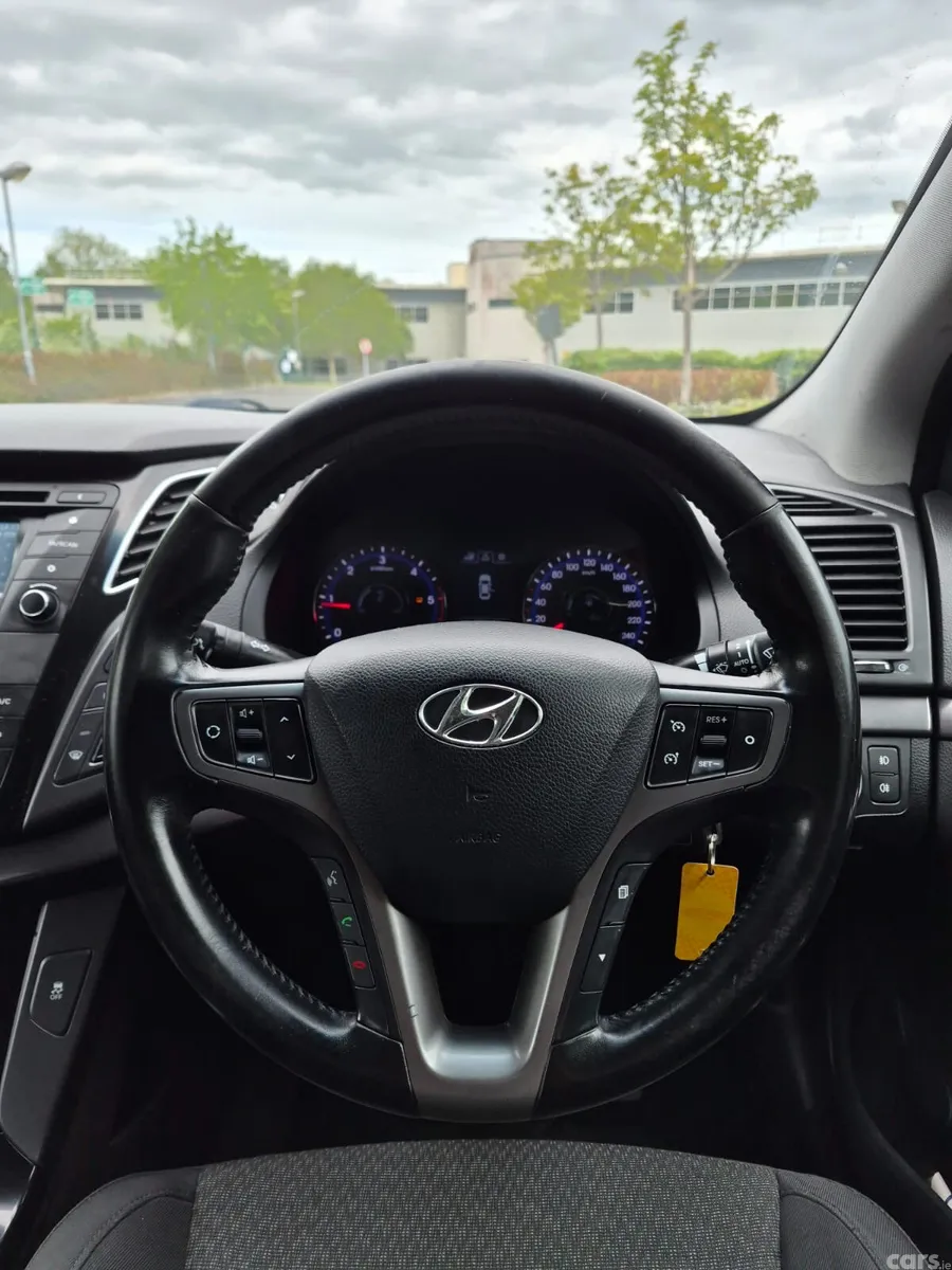 Hyundai i40 Saloon, Diesel, 2016, Black