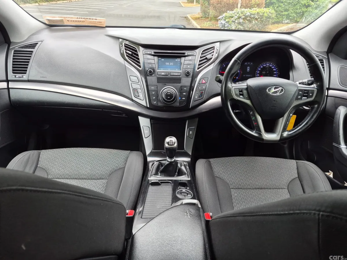 Hyundai i40 Saloon, Diesel, 2016, Black