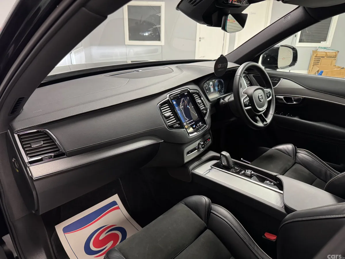 Volvo XC90 SUV, Petrol Hybrid, 2021, Black