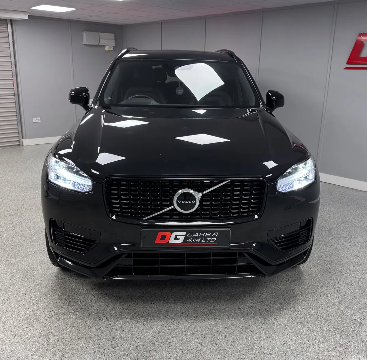 Volvo XC90 SUV, Petrol Hybrid, 2021, Black