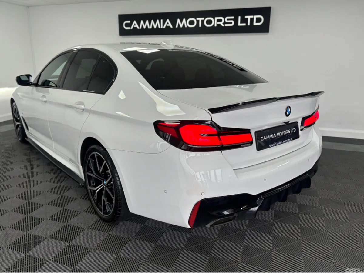 BMW 5-Series Saloon, Petrol Plug-in Hybrid, 2021, White