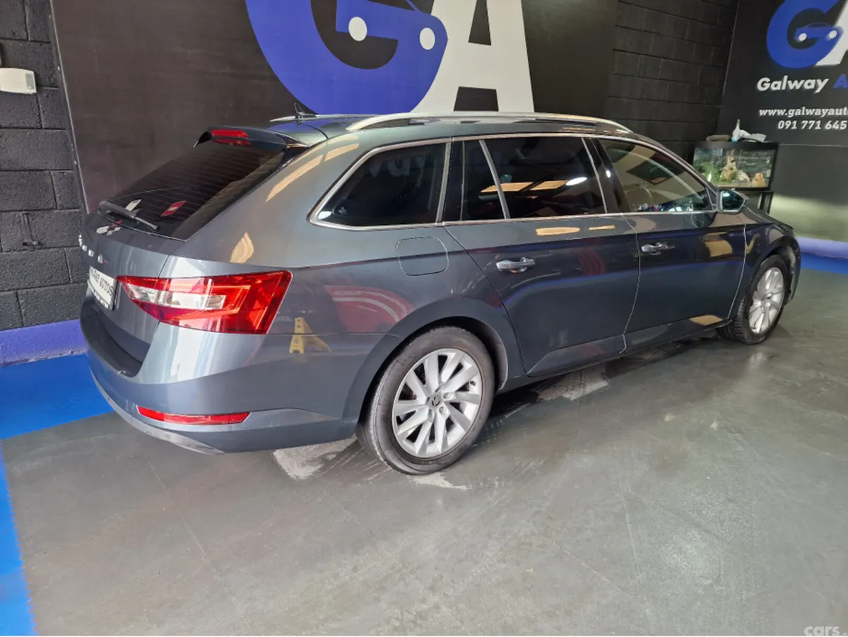 Skoda Superb Estate, Diesel, 2022, Grey
