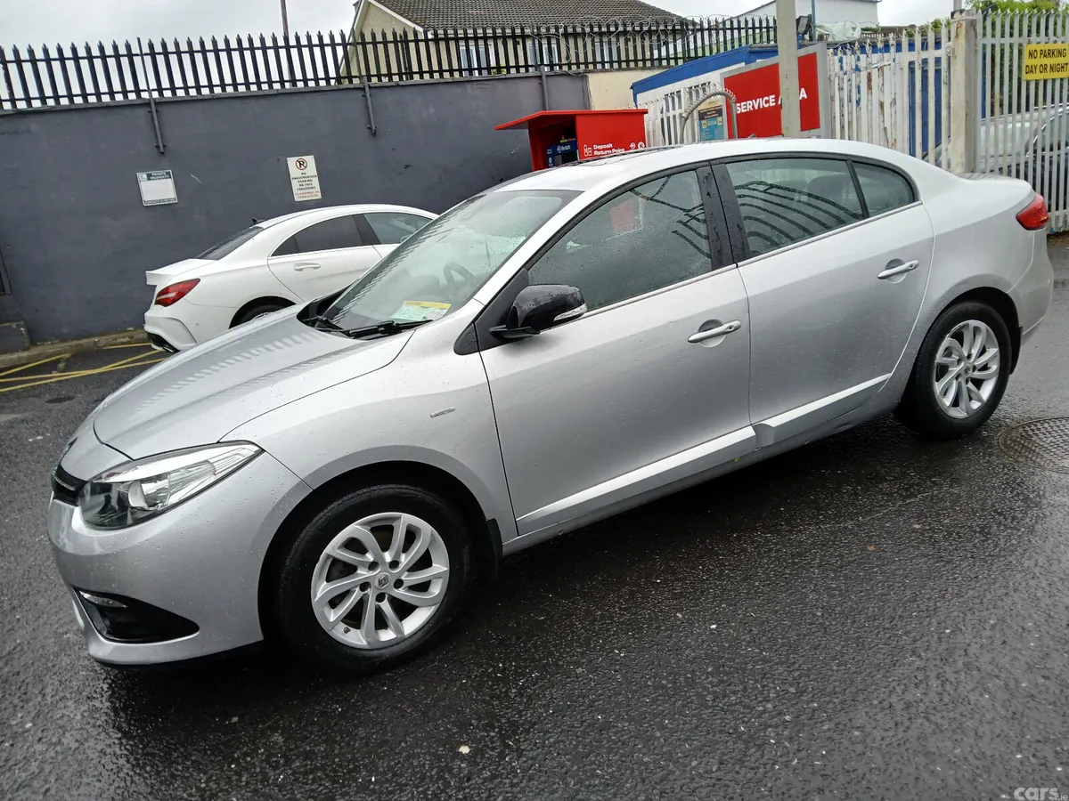 Renault Fluence Saloon, Diesel, 2015, Silver