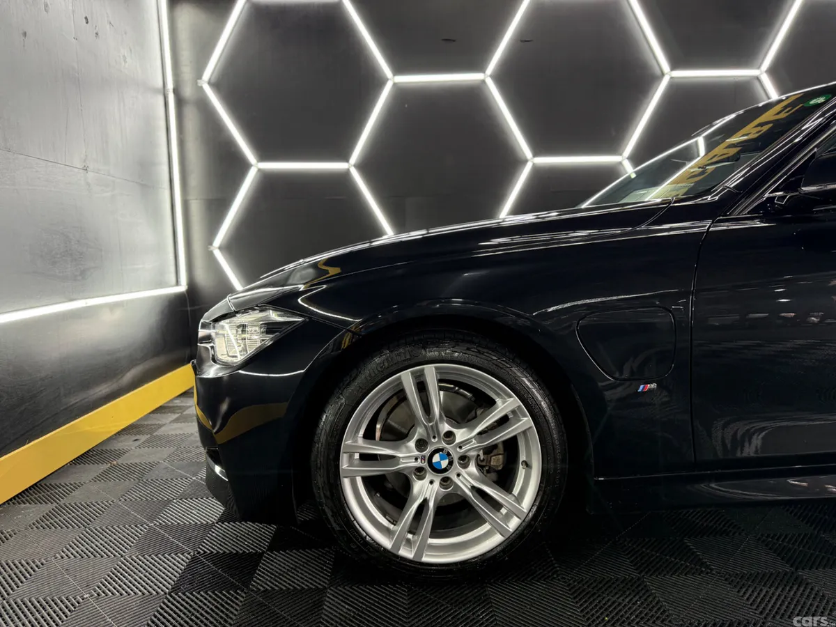 BMW 3-Series Saloon, Petrol Plug-in Hybrid, 2017, Black