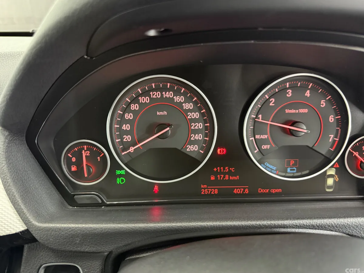 BMW 3-Series Saloon, Petrol Plug-in Hybrid, 2017, Black