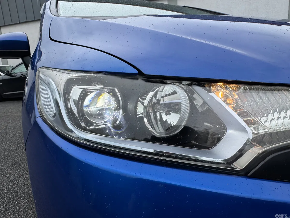 Honda Fit Hatchback, Petrol Hybrid, 2014, Blue
