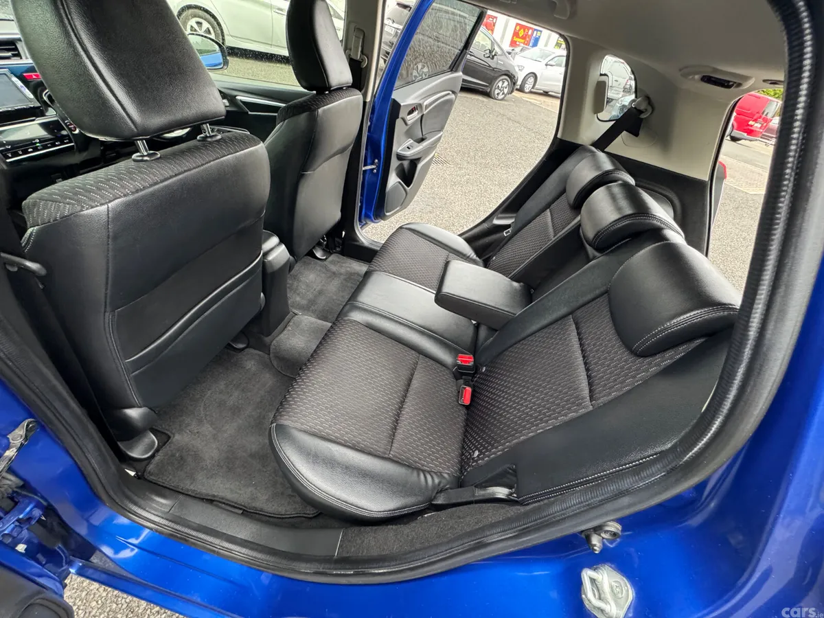 Honda Fit Hatchback, Petrol Hybrid, 2014, Blue