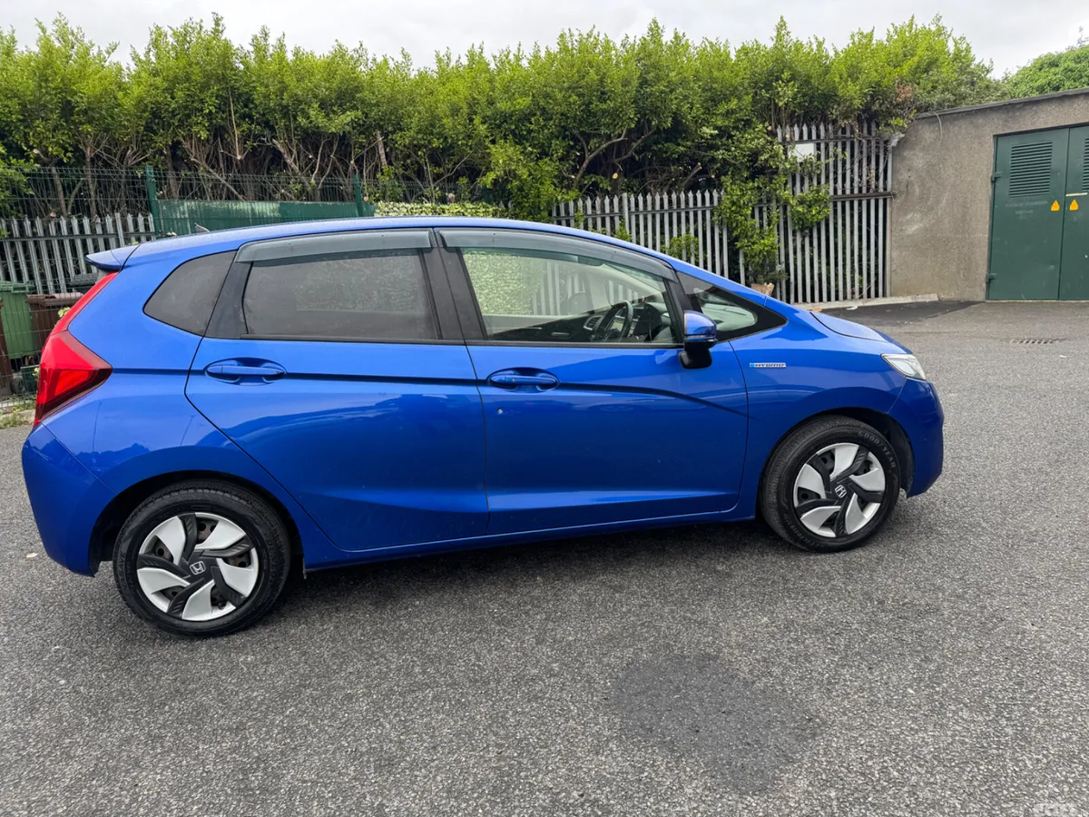 Honda Fit Hatchback, Petrol Hybrid, 2014, Blue