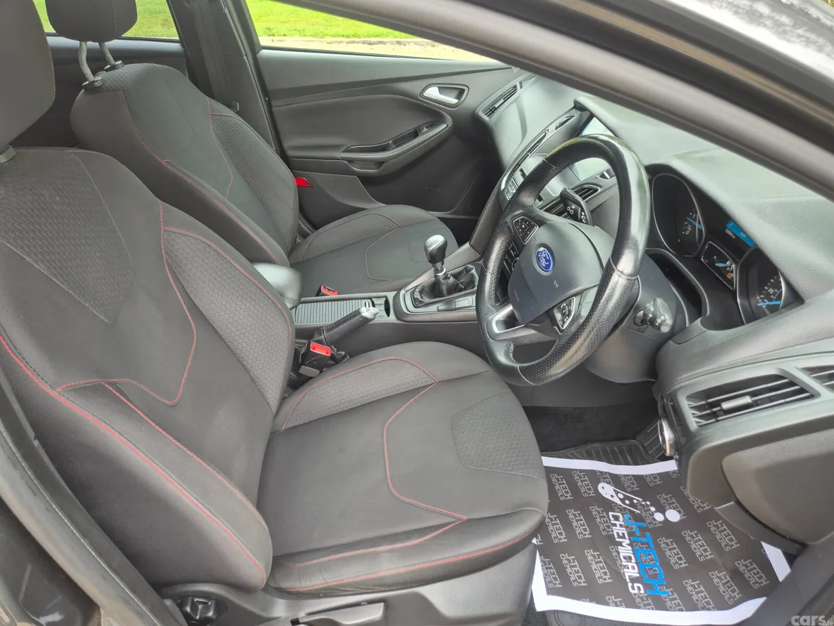 Ford Focus Hatchback, Diesel, 2018, Grey