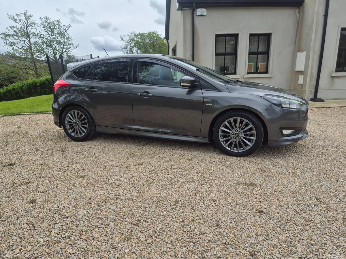 Ford Focus Hatchback, Diesel, 2018, Grey
