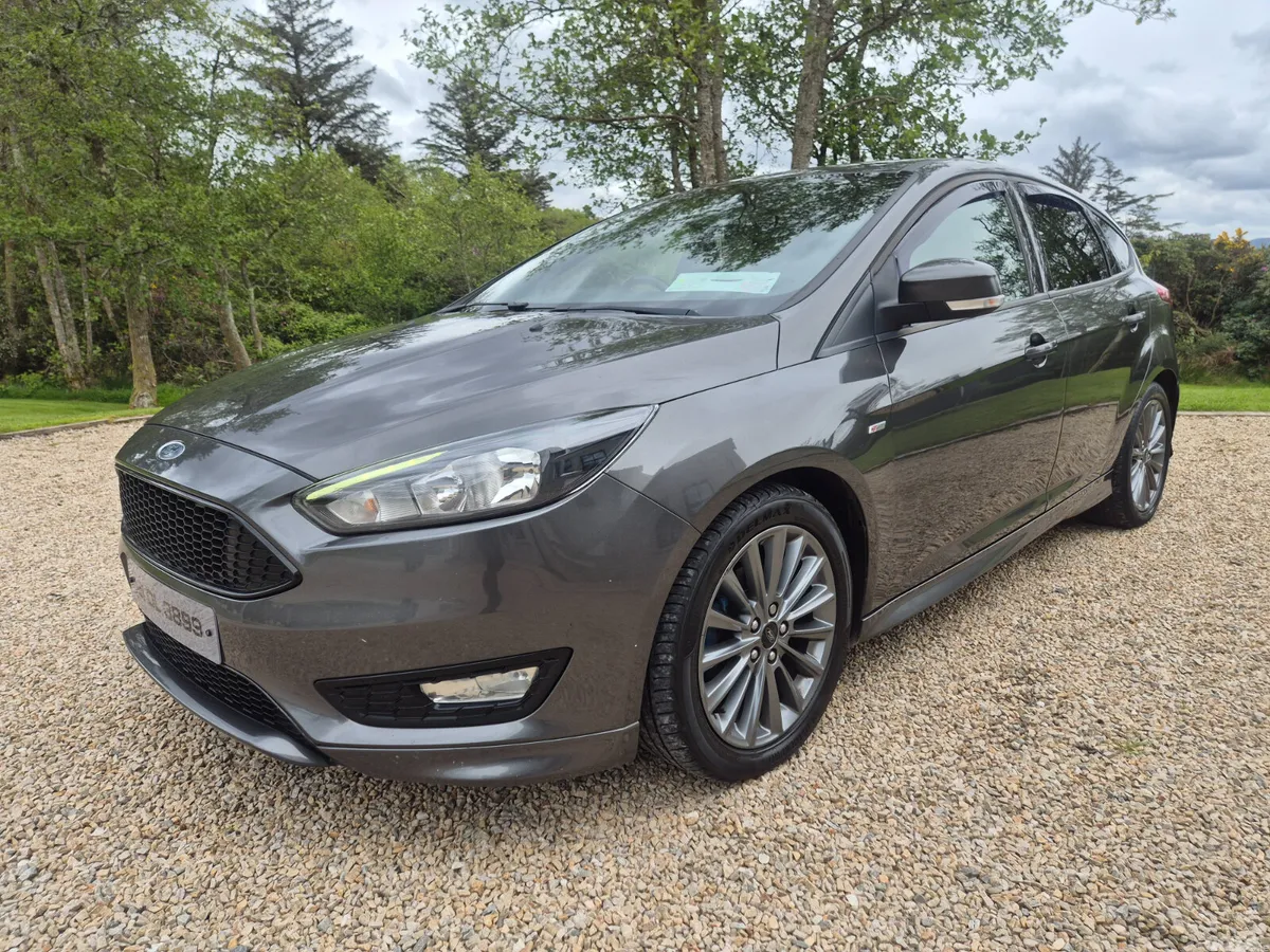 Ford Focus Hatchback, Diesel, 2018, Grey