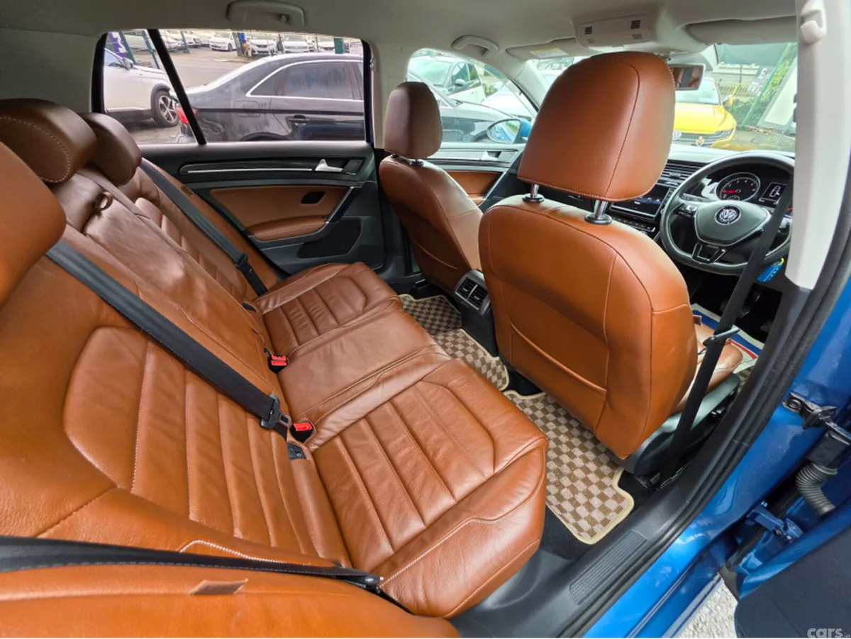 Volkswagen Golf Hatchback, Petrol, 2014, Blue